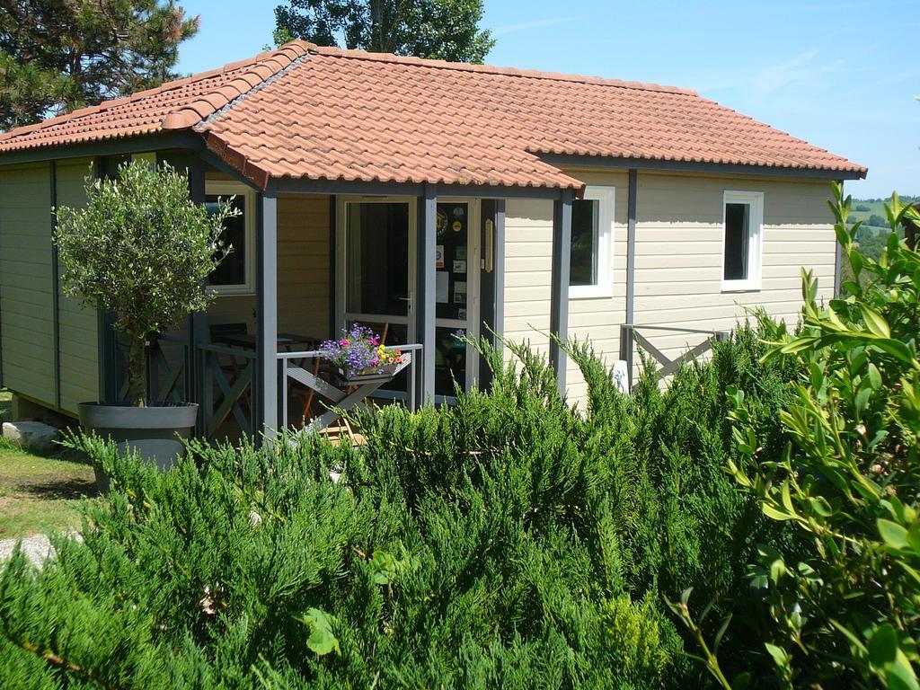 Les Chalets Des Mousquetaires Mirepoix  المظهر الخارجي الصورة