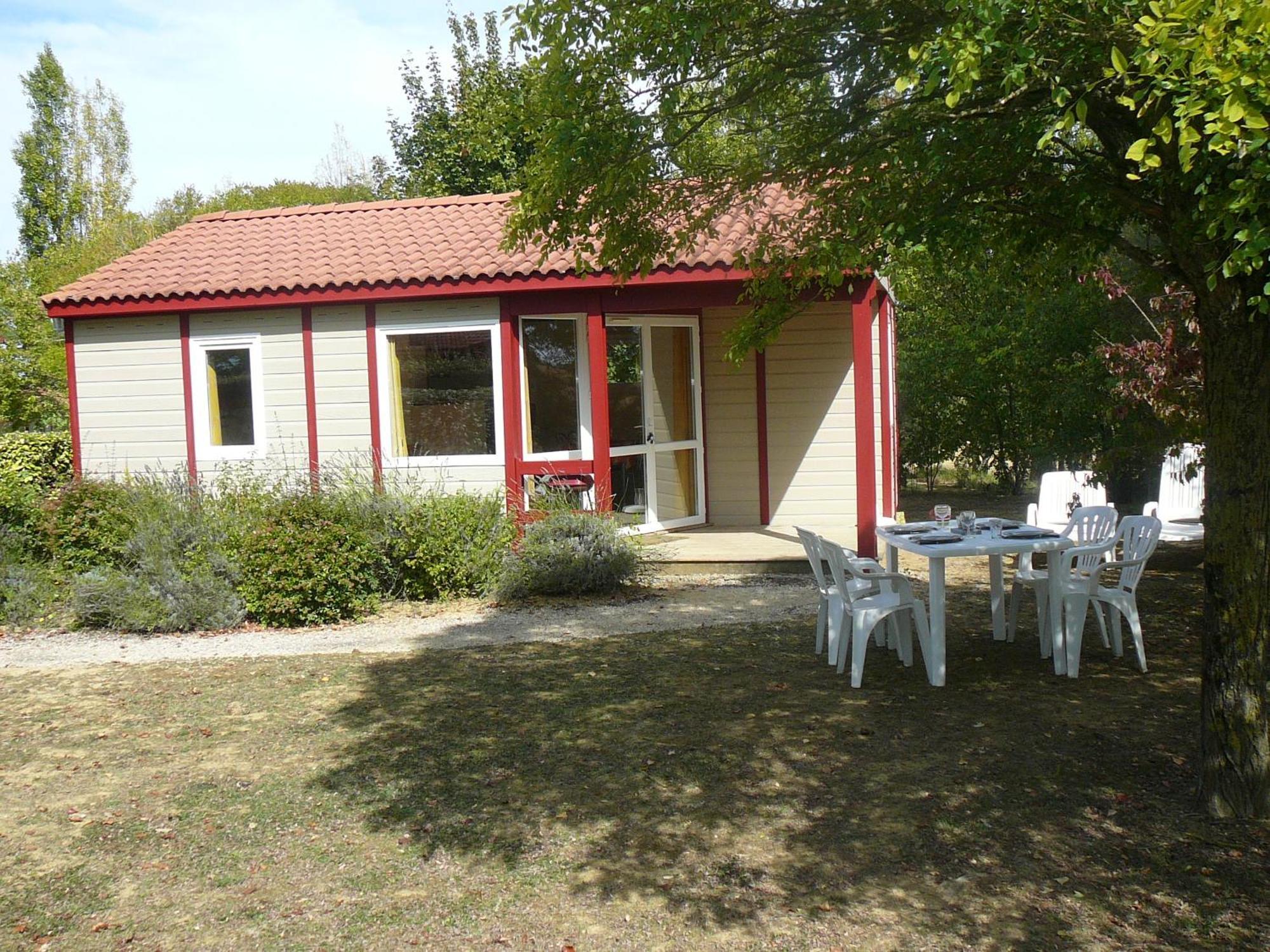Les Chalets Des Mousquetaires Mirepoix  المظهر الخارجي الصورة