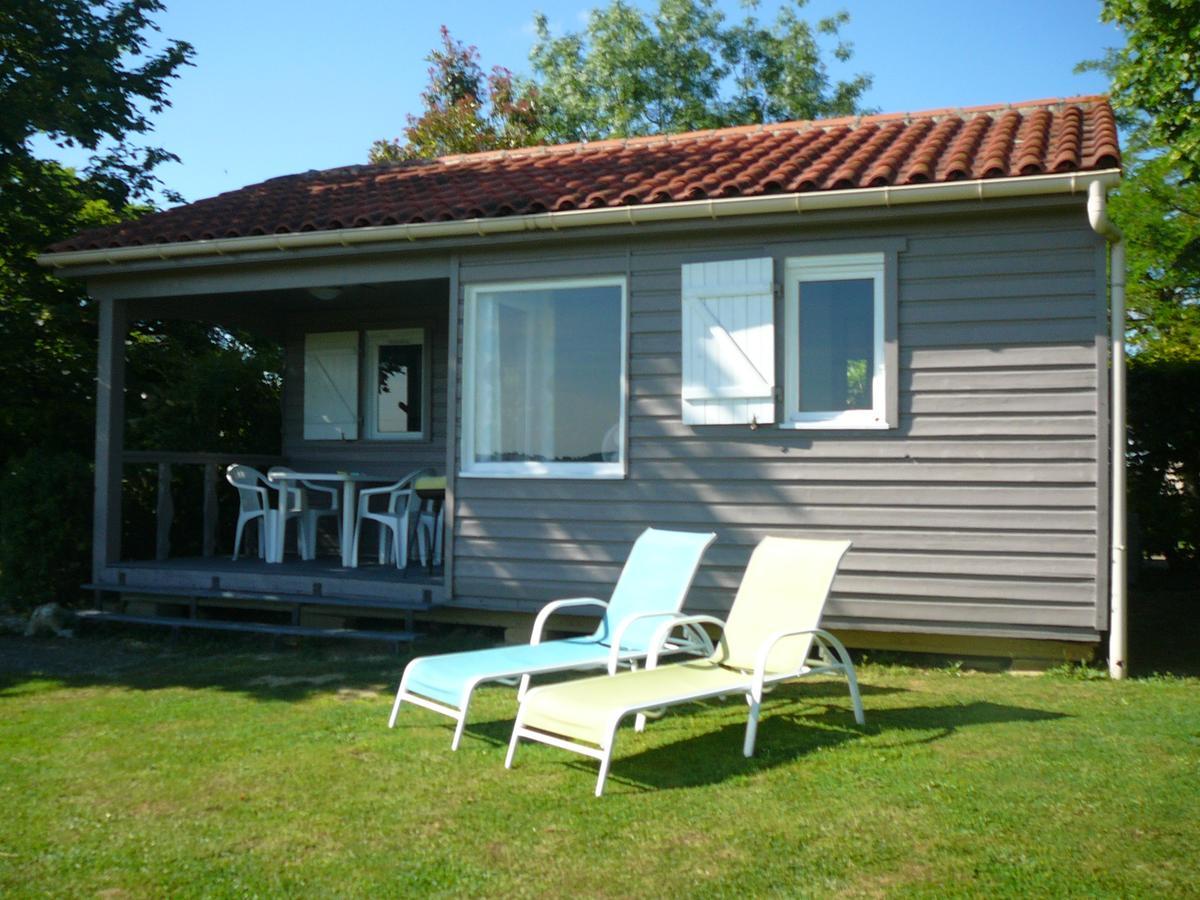 Les Chalets Des Mousquetaires Mirepoix  الغرفة الصورة
